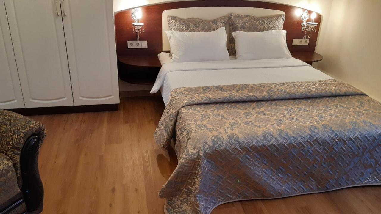 Apartment Nr. 8 Odessa Dış mekan fotoğraf