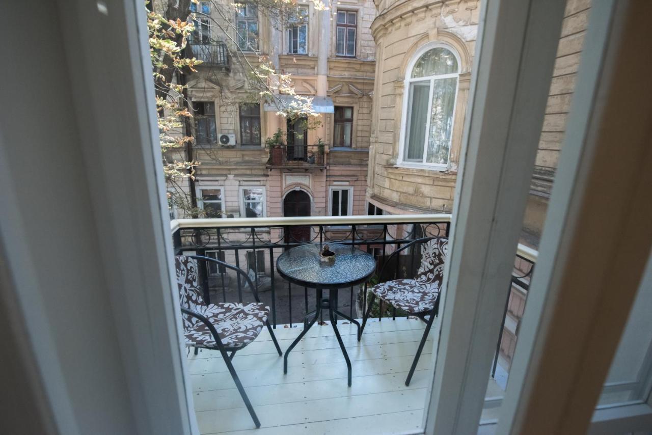 Apartment Nr. 8 Odessa Dış mekan fotoğraf